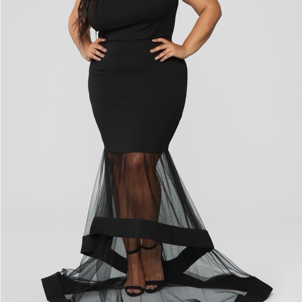 *NWT* Elegant Black Strapless Dress with High-Low Sheer Mesh Detail